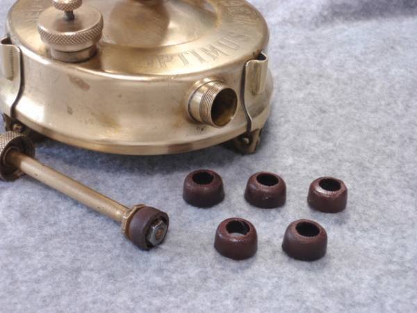 画像6: ケロシンプレッシャーストーブ・ランタン用　レザーポンプカップ　1個　（14.5/18mm）各種サイズあり　 (6)