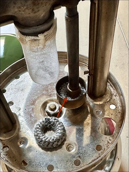 画像2: Coleman（コールマン）ケロシンランタン用 プレヒートウィック #201/#237 — 簡単装着で予熱効率アップ！ (2)