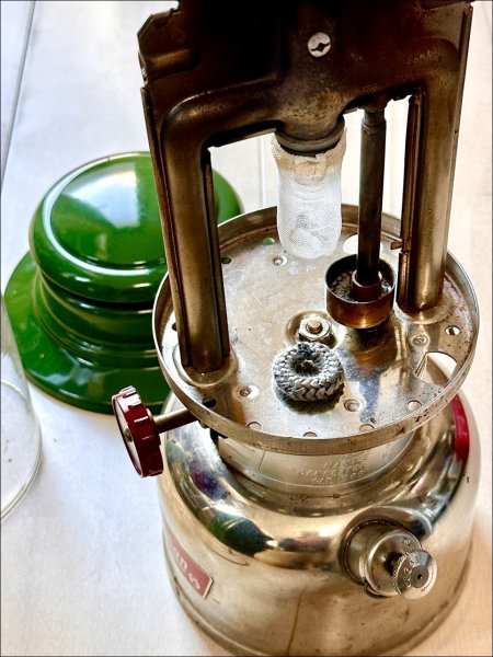 画像3: Coleman（コールマン）ケロシンランタン用 プレヒートウィック #201/#237 — 簡単装着で予熱効率アップ！ (3)